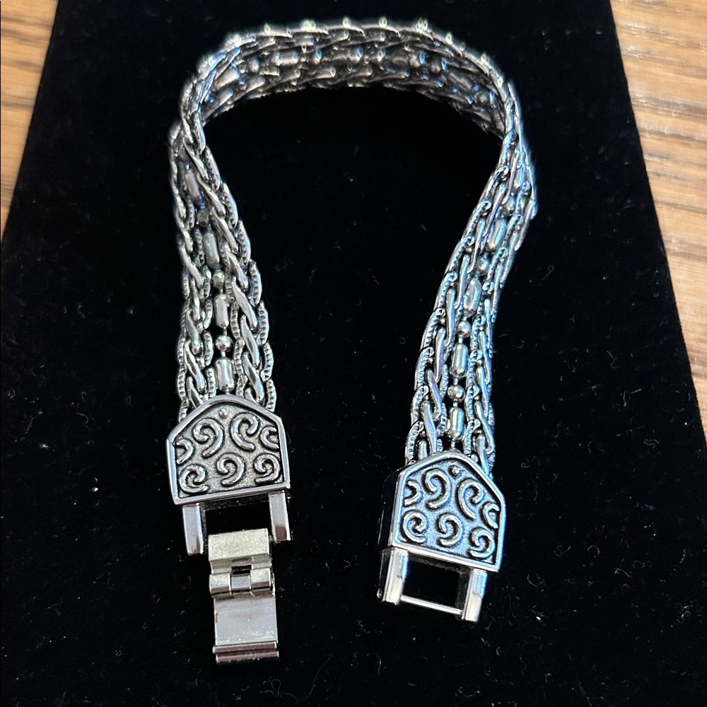 Intricate Silver Chain Bracelet